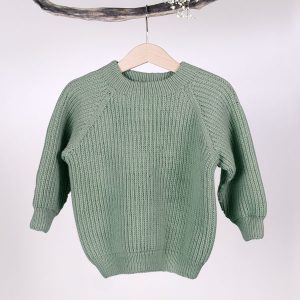 Stickad tröja Noah - garnpaket i Bluum Soft Merino Ull